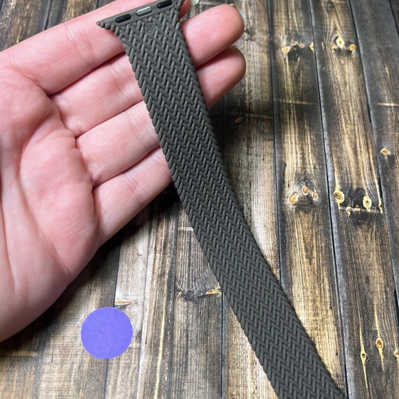 5for$10 Brown Textured Silicone 38/40mm M/L Apple Watchband - IWatch accessories - Picture 2 of 3